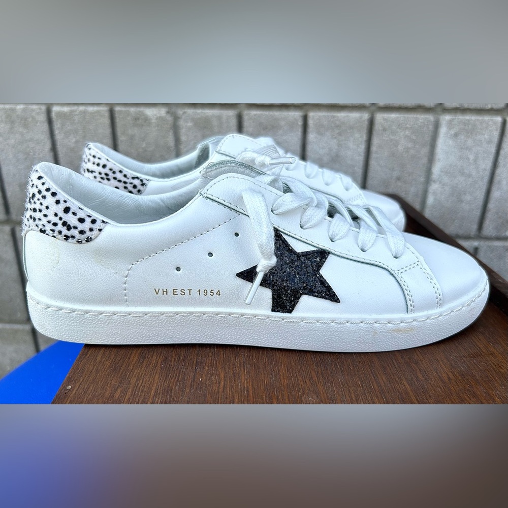 Women’s 8.5 Vintage Havana Carla White Cheetah Sneakers